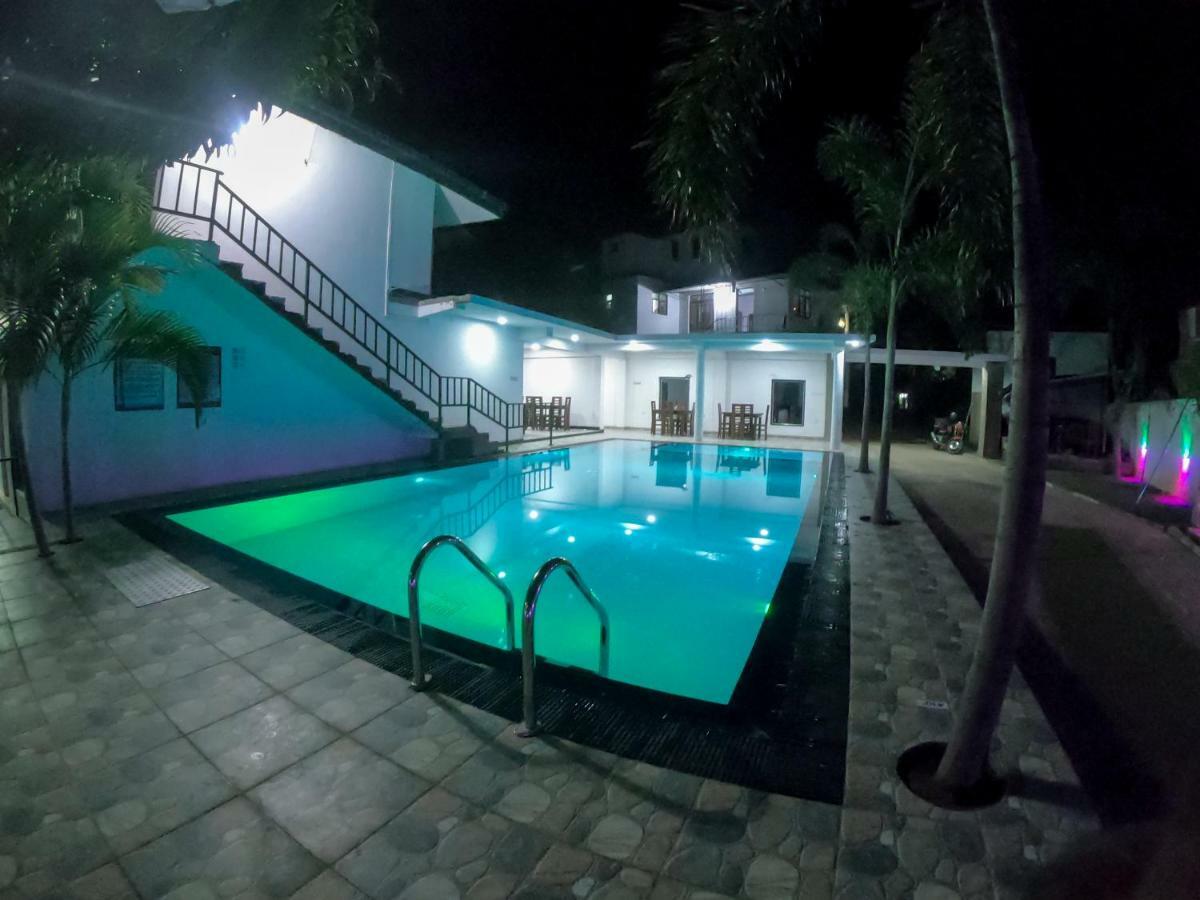 Lion Resort Polonnaruwa Exteriér fotografie