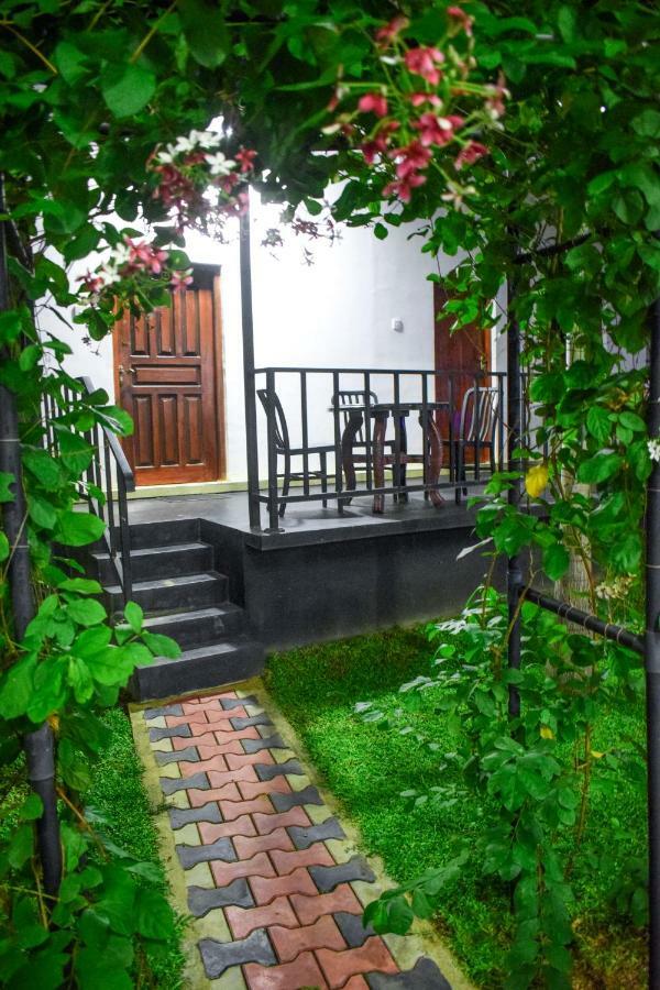 Lion Resort Polonnaruwa Exteriér fotografie
