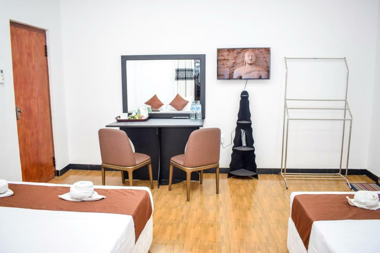Lion Resort Polonnaruwa Exteriér fotografie